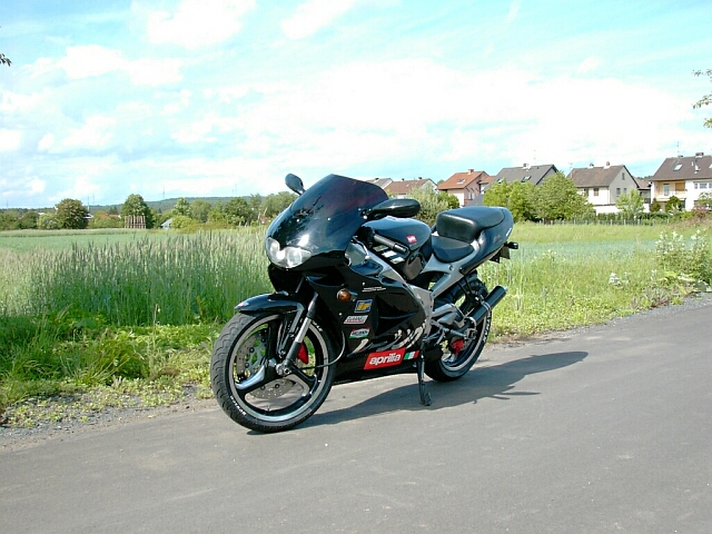 ApriliaWorld_06.jpg