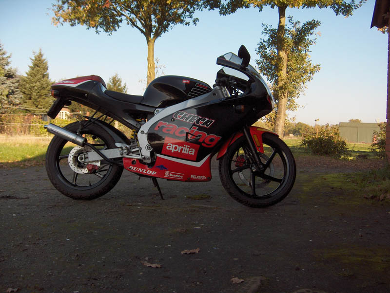 aprilia_ 008LR.jpg