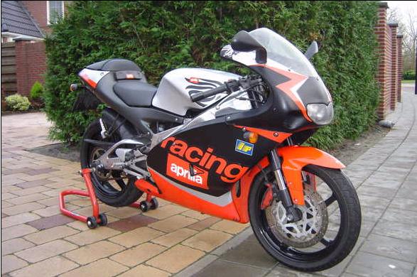 aprilia rs125 2.JPG