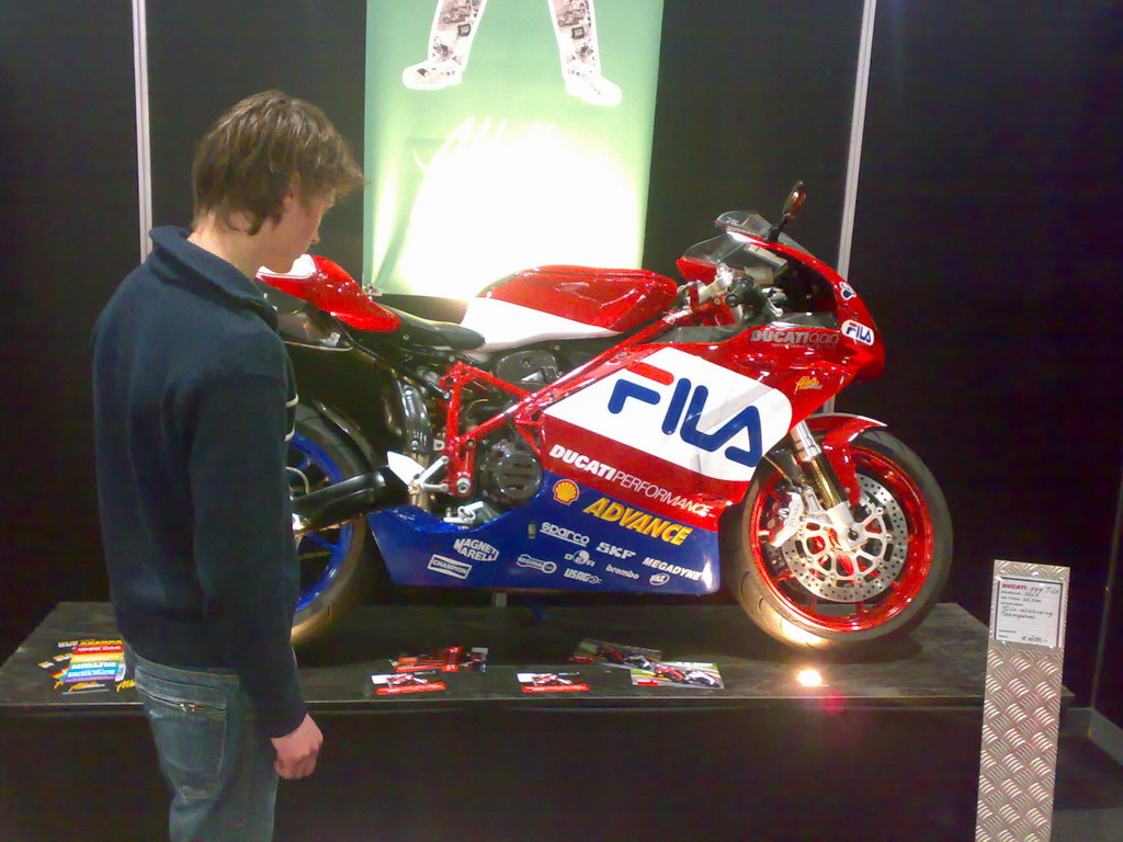 Ducati fila.jpg