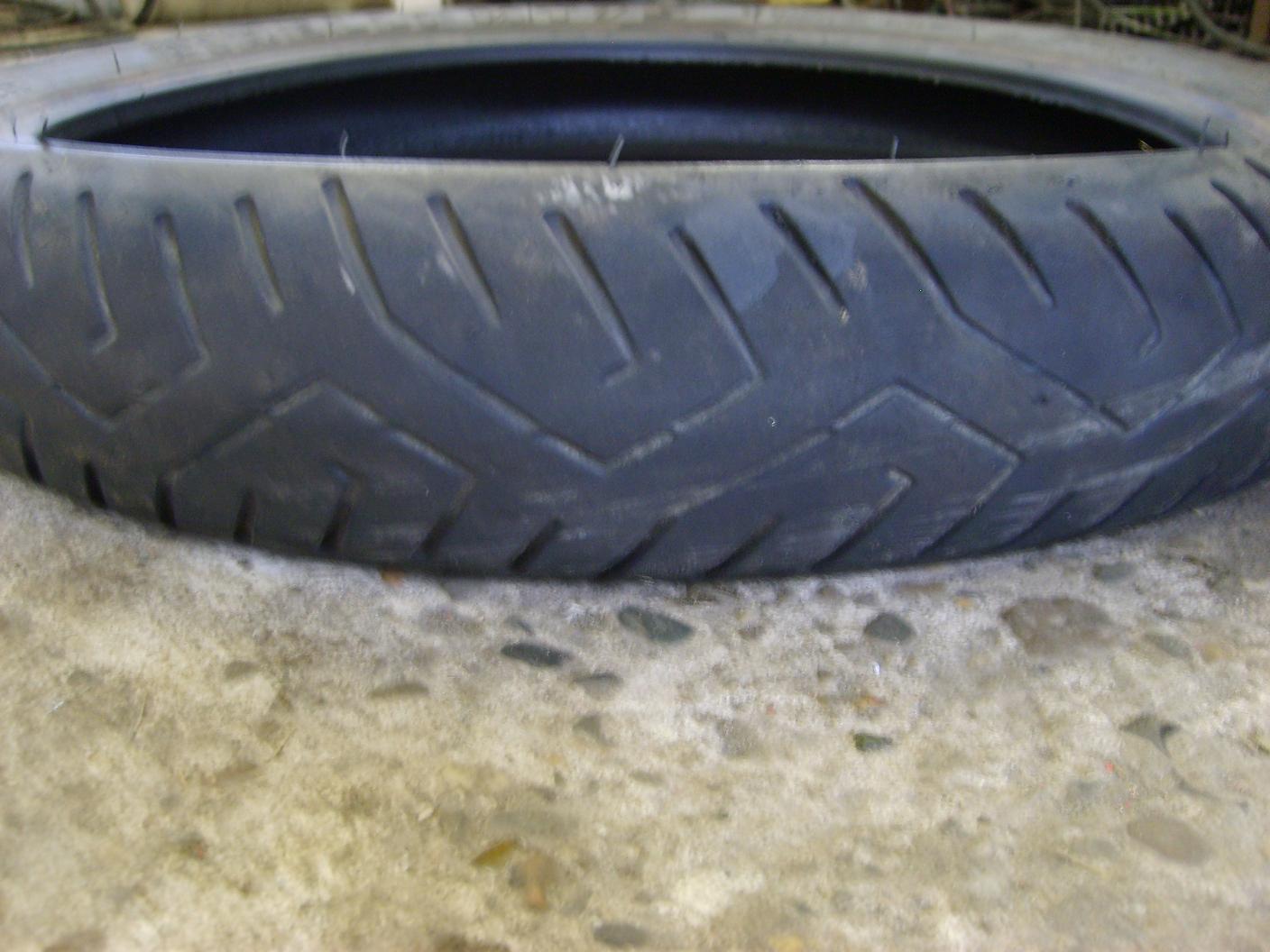 pirelli mt75 90 breed.jpg