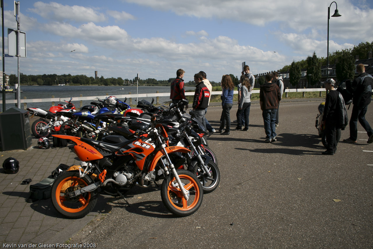 Meeting Rotterdam 002september 14, 2008Kevin van der Giesen.jpg