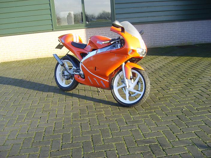 rs50 oranje.jpg