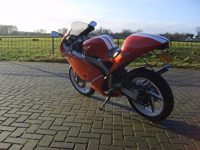 rs50 oranje 3.jpg