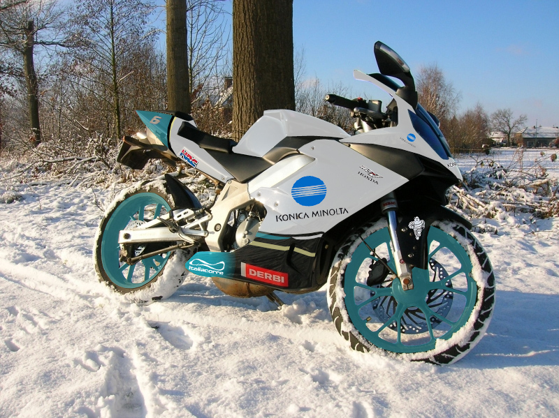 konicaminoltagpr50.jpg