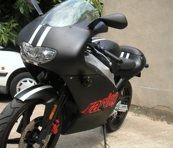 aprilia-rs500-02-bikepics-092380.jpg