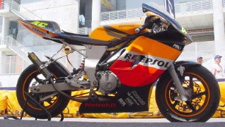 aprilia-rs50-00-bikepics-235888.jpg