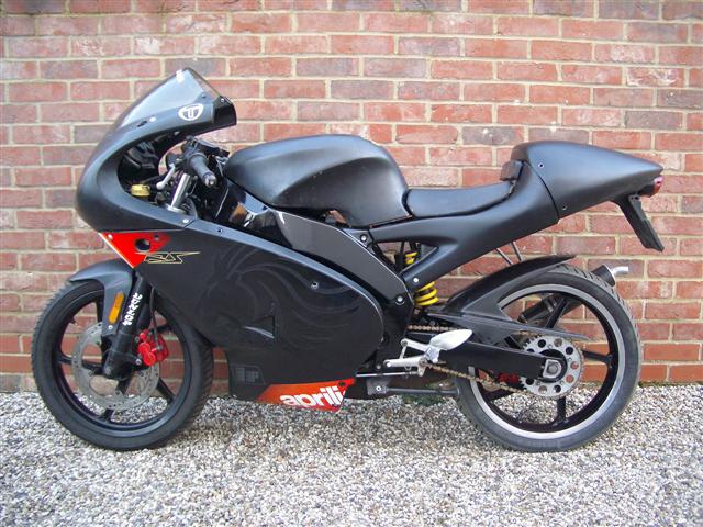 aprilia-rs50-00-bikepics-299030.jpg