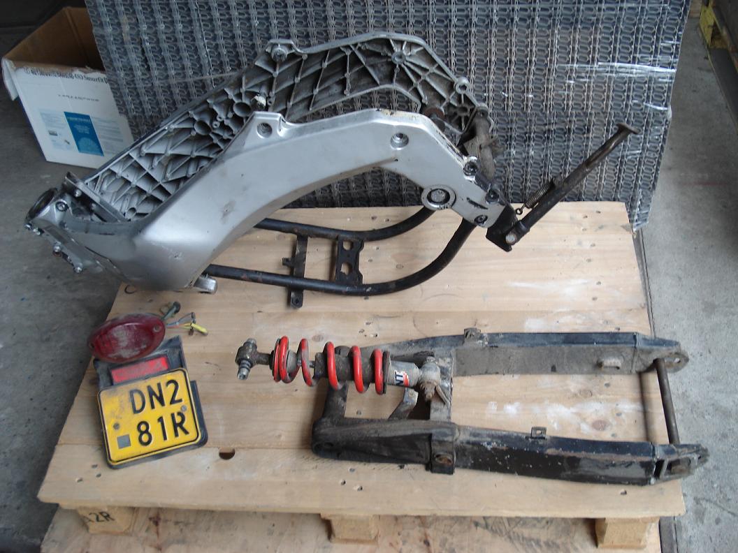 rs50 frame met kenteken.jpg