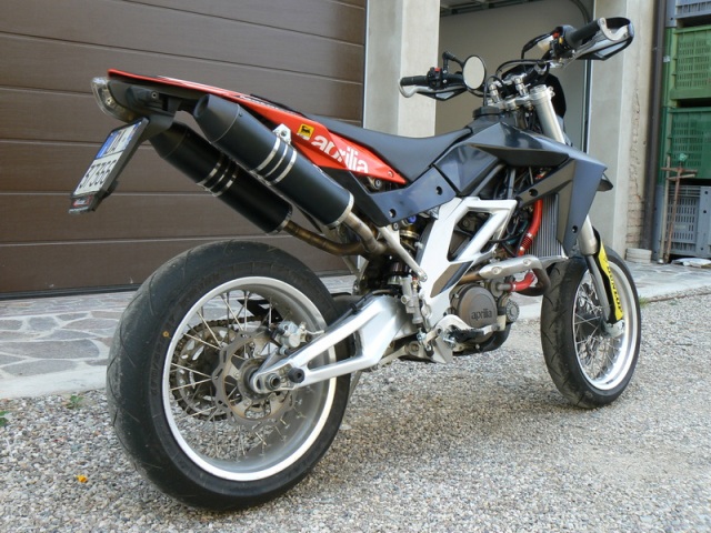 Aprilia%20SXV%20450%20-%20550.jpg