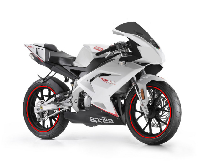 aprilia2010-2-1koplamploos.jpg