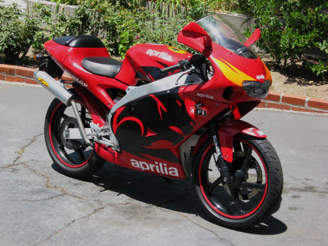 aprilia_01.jpg