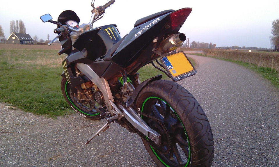 derbi1.jpg