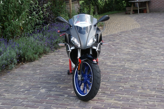 aprilia 3.JPG