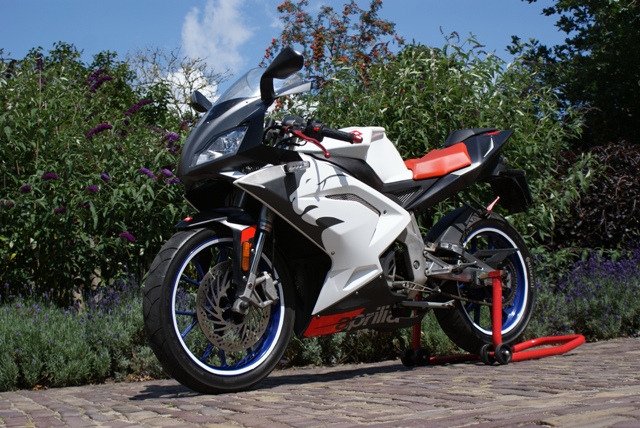 aprilia 5.JPG