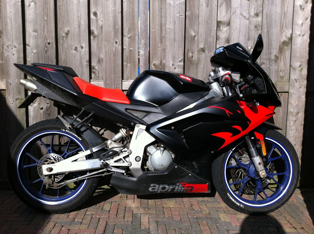 Aprilia_rs_Leonard.JPG