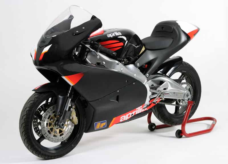 aprilia%20rs%20250%20pista.jpg