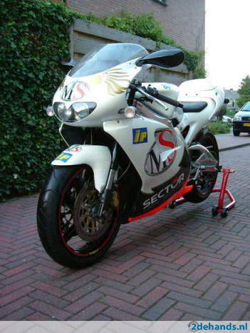 aprilia 5.jpg