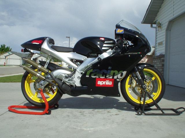 larry%20aprilia.jpg