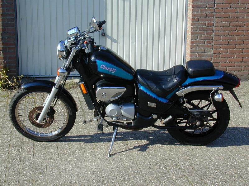 redrose classic linker zij kleiner.JPG